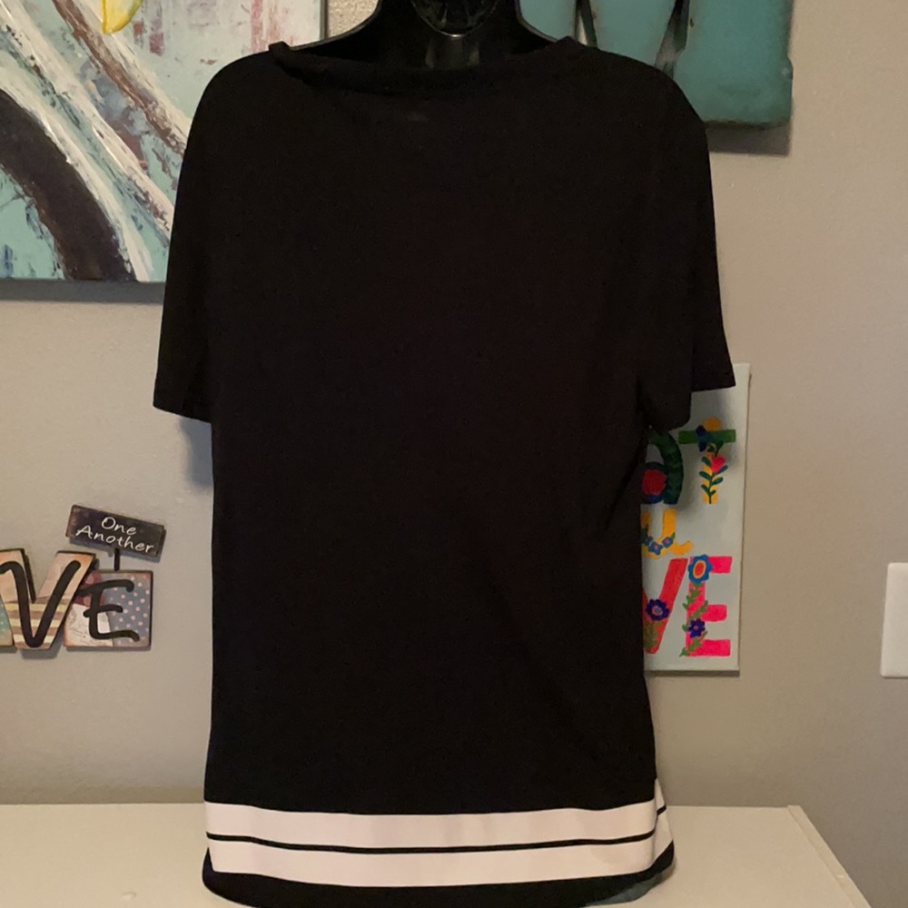 Y&R Tee - Picture 3 of 4